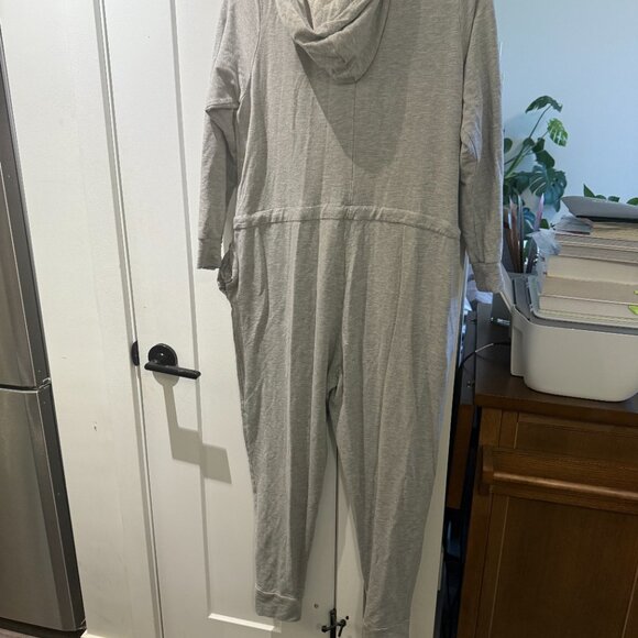 Jillian Harris X Smash + Tess Hoodie Jumpsuit in Heathered Grey | Size L - Picture 4 of 5